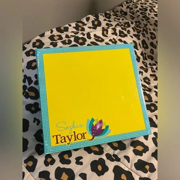 NWT White Heeled Boots - Picture 2 of 4